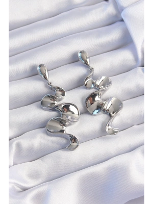 Pirinç Gümüş Renk Kıvrımlı Sallantılı Küpe