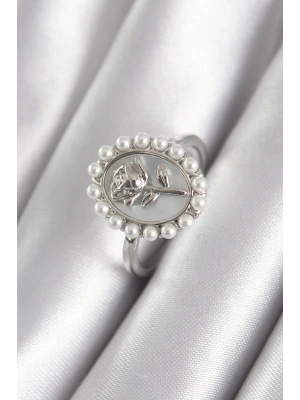 Pirinç Gümüş Renk Portre Gül Model İnci Detay Kadın Yüzük