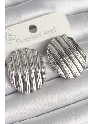 Pirinç Gümüş Renk Sallantı İşlemeli Daire Plaka Model Kadın Küpe