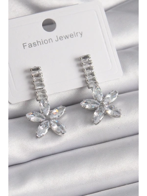 Pirinç Gümüş Renk Su Yolu Zirkon Taşlı Çiçek Model Kadın Küpe