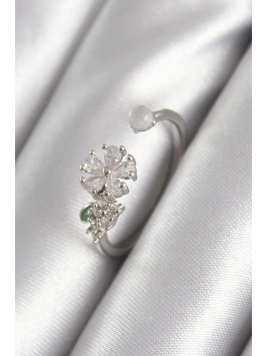 Pirinç Gümüş Renk Zirkon Taşlı Çiçek Model Kadın Yüzük