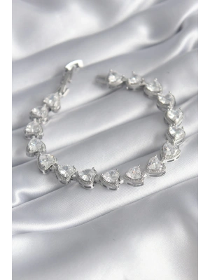 Pirinç Gümüş Renk Zirkon Taşlı Kalp Model VIP Seri Kadın Bileklik