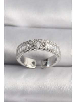 Pirinç Gümüş Renk Zirkon Taşlı Yıldız İşleme VIP Seri Kadın Yüzük