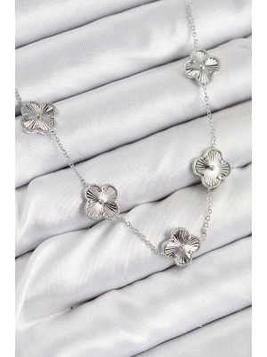 Pirinç VIP Yonca Model Gümüş Renk Kadın Kolye