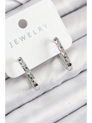 Pirinç Zirkon Taşlı Çiçek Desenli Model Gümüş Renk Kadın Küpe