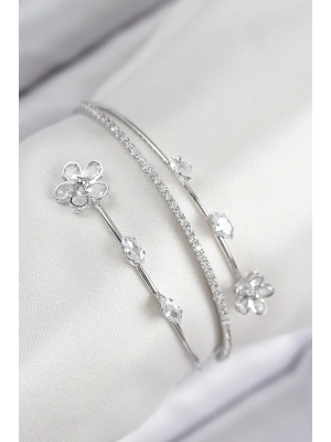 Pirinç Zirkon Taşlı Çiçek Model Gümüş Renk Kadın Bileklik
