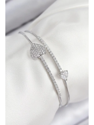 Pirinç Zirkon Taşlı Kalp Model Gümüş Renk Kadın Bileklik