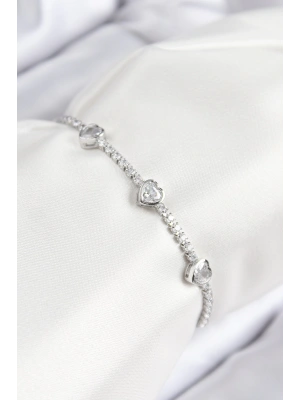 Pirinç Zirkon Taşlı Sıralı Kalp Model Gümüş Renk Asansörlü Kadın Bileklik
