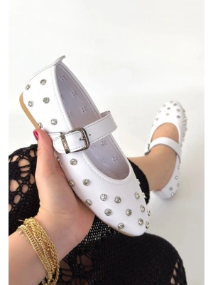 Ritta Beyaz Cilt Kemerli Babet Ayakkabı