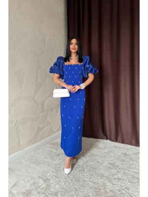 Saks İşlemeli Kolu Garnili Elbise