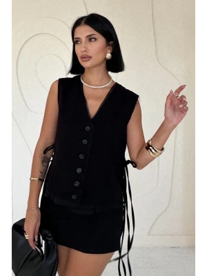 Siyah Yanları Bağcıklı Yelek