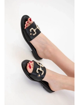 Toha Siyah Cilt Tokalı Terlik