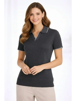 Triko Kumaş Yakalı Düğmesiz Açık Yaka Fitilli Kısa Kollu Regular Fit Tişört T-shirt - Siyah