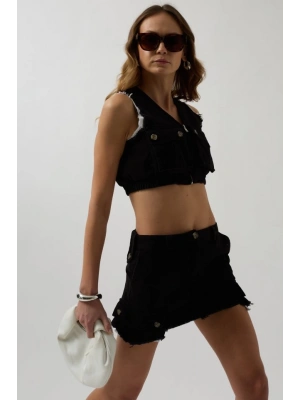 V Yaka Düğmeli Crop Yelek