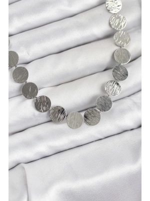 Yuvarlak Plaka Model Gümüş Renk Kadın Kolye