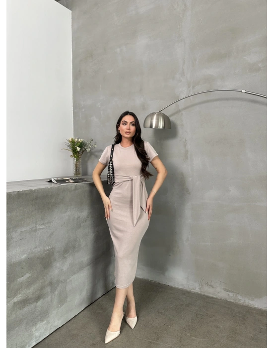 Kuşaklı mdl esnek kumaşlı elbise bej pt