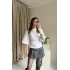 Beyaz Vatkalı Sırt Detaylı Tshirt