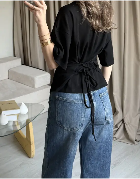 Siyah Bağlamalı Tshirt