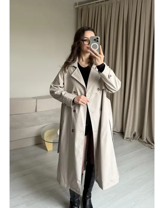 Krem Düğme Detaylı Uzun Trençkot