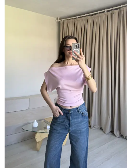 Pembe Düşük Omuz Belden Oturtmalı Bluz