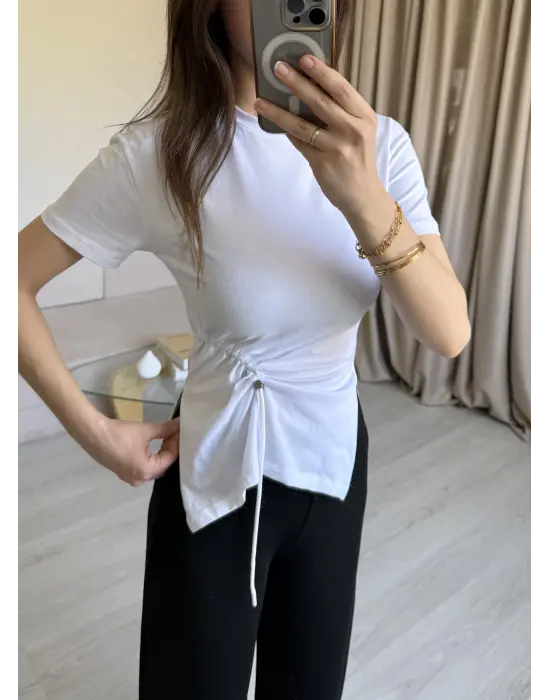 Beyaz Önü Kordon Tshirt
