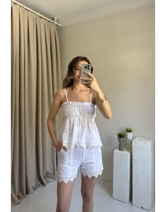 Beyaz Güpürlü Şort Takım
