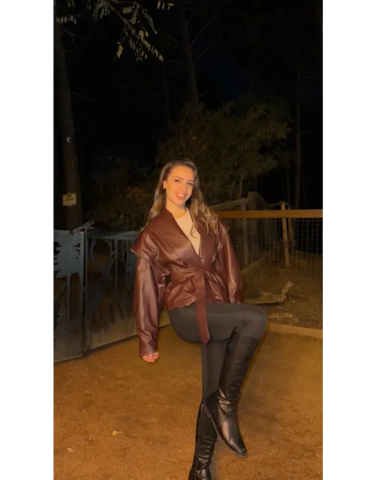 Bordo Tasarım Kuşaklı Deri Ceket