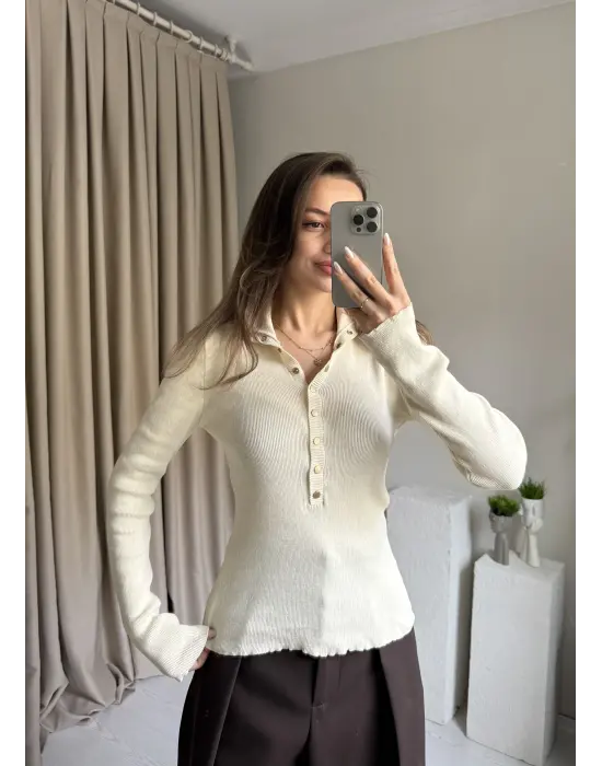 Ekru Çıtçıtlı Triko Premium Kazak