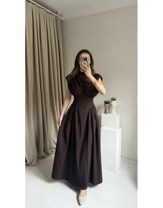 Kahve Bel Detaylı Vatkalı Elbise