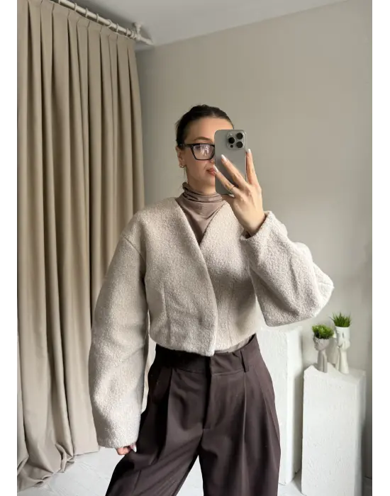Krem Orkide Kumaş Crop Ceket
