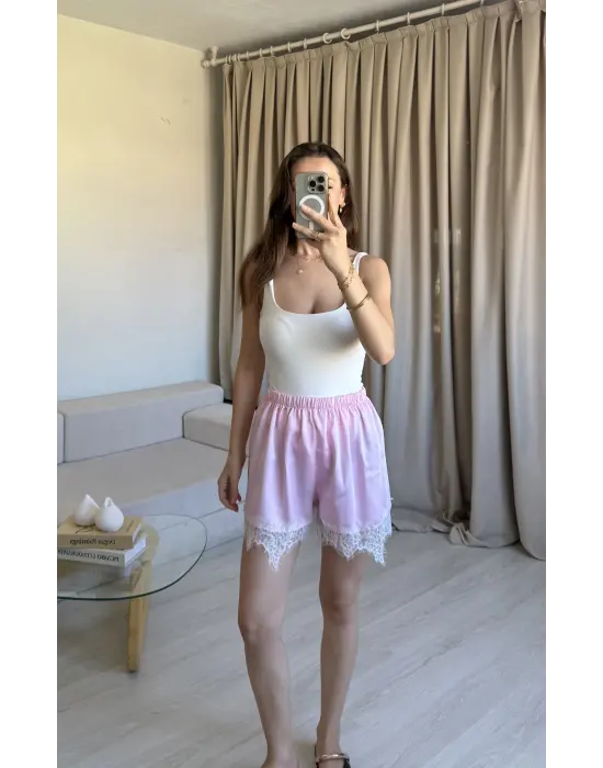 Pembe Dantel Saten Şort