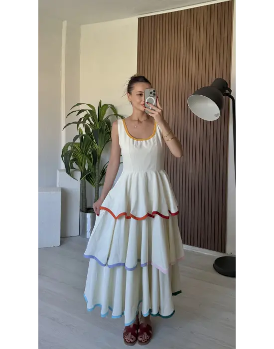 Renkli Katlı Prenses Elbise