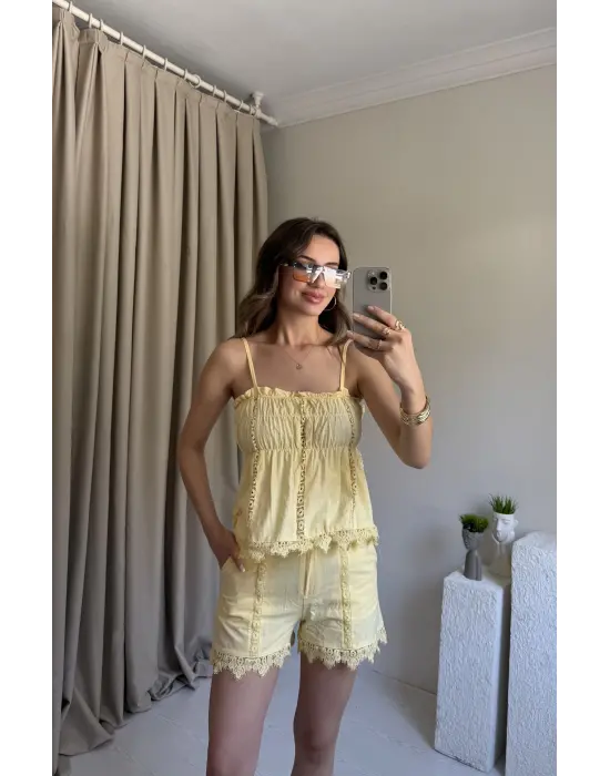 Sarı Güpürlü Şort Takım
