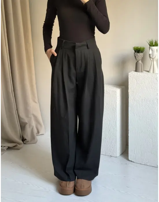 Siyah Muadil Çift Pileli Pantolon