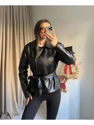 Siyah Kuşaklı Deri Ceket