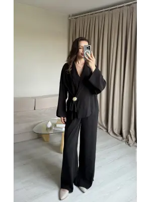Siyah Broşlu Pantolon Takımm
