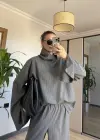 Dik Yaka Çizgili Gömlek Pantolon Takım