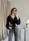 Siyah Bağlama Detay Gömlek/Bluz