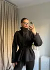 Siyah Dik Yaka Trençkot