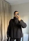 Siyah Dik Yaka Trençkot