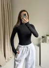 Siyah Yarım Fermuarlı Bodysuit