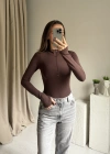 Kahverengi Yarım Fermuarlı Bodysuit