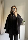 Siyah Kaşe Dik Yaka Panço