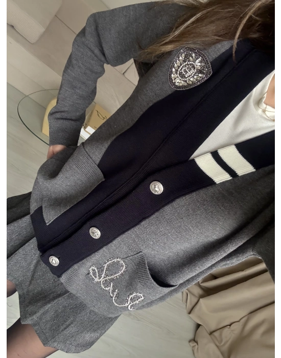 Taşlı Orijinal Marka Hırka