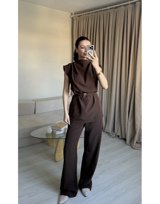 Kahve Kolsuz Gold Detaylı Takım