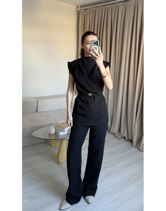 Siyah Kolsuz Gold Detaylı Takım