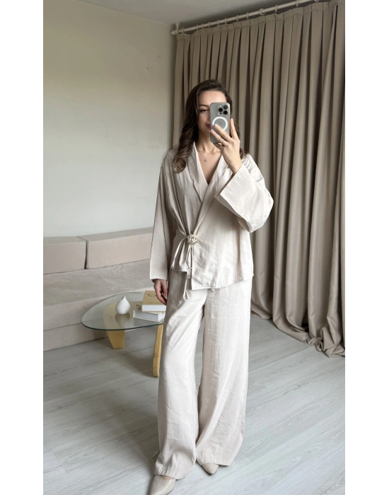 Krem Broşlu Pantolon Takım