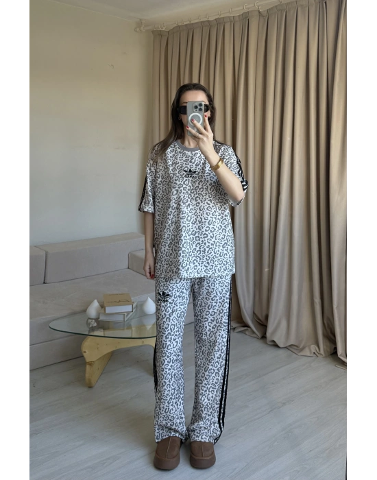 Beyaz Kısa Kollu Leopar Takım