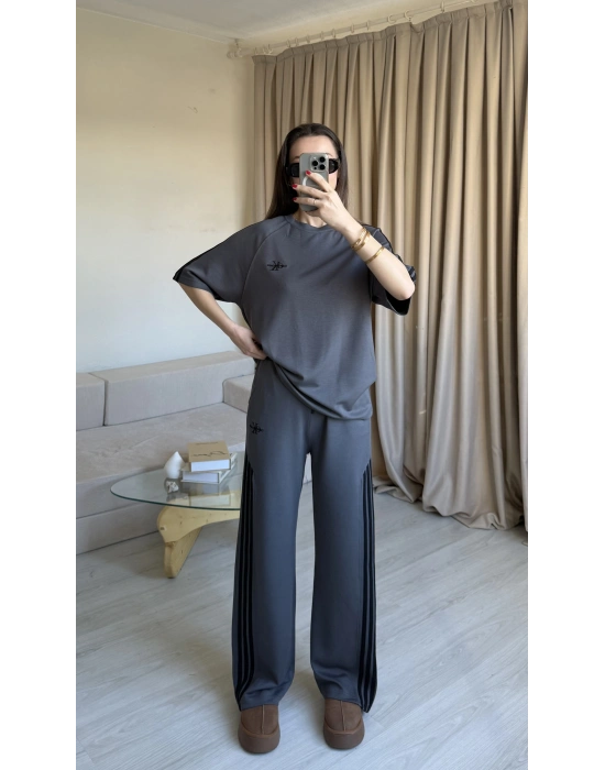 Gri Yan Şeritli Marka Eşofman Takım