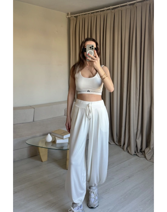 Beyaz Relax Şalvar Kesim Pantolon